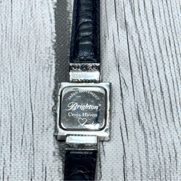 Brighton Cross Haven Watch  Red Leather Silver Needs Battery - Picture 4 of 4